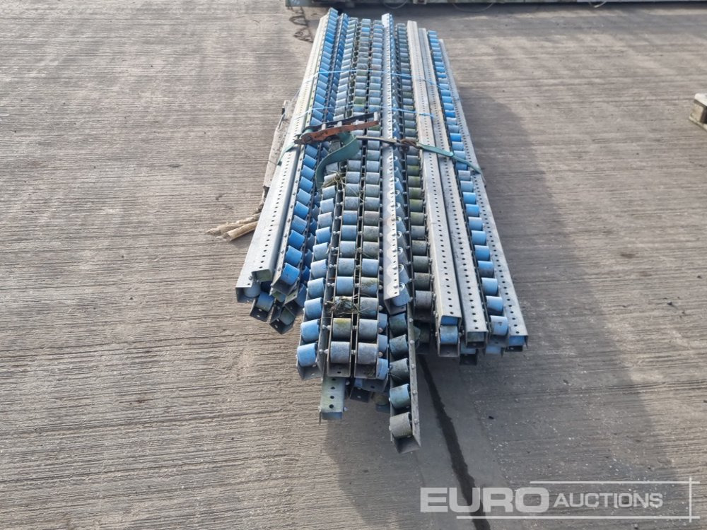 Matériel de chantier Pallet of Conveyor Roller Trays