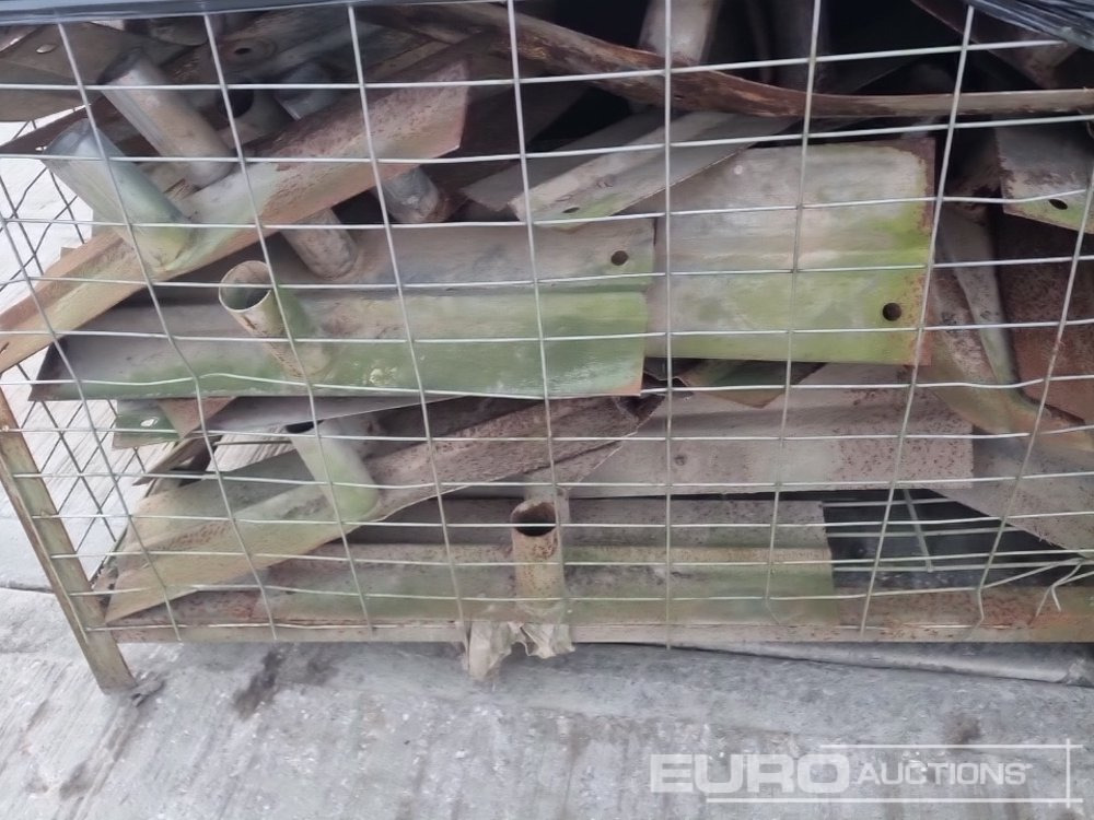 Matériel de chantier Stillage of Metal Heras Fencing Feet (6 of)