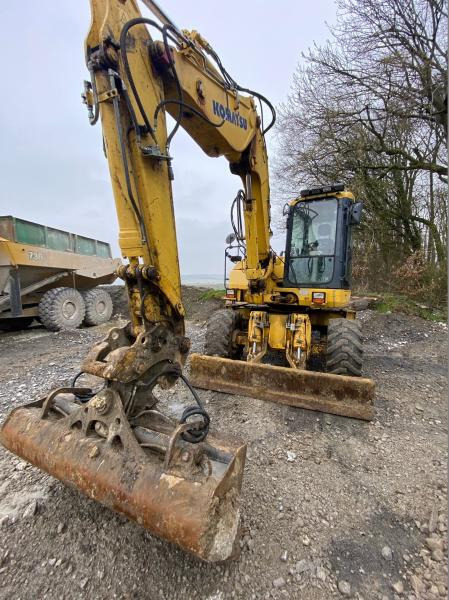 Pelle sur pneus Komatsu PW118MR-8