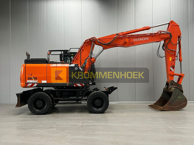 Pelle sur pneus Hitachi ZX 190 W-6