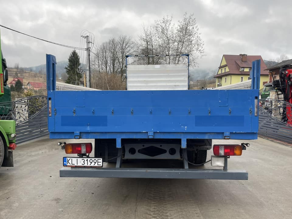 Camion plateau Mercedes Benz Atego 818