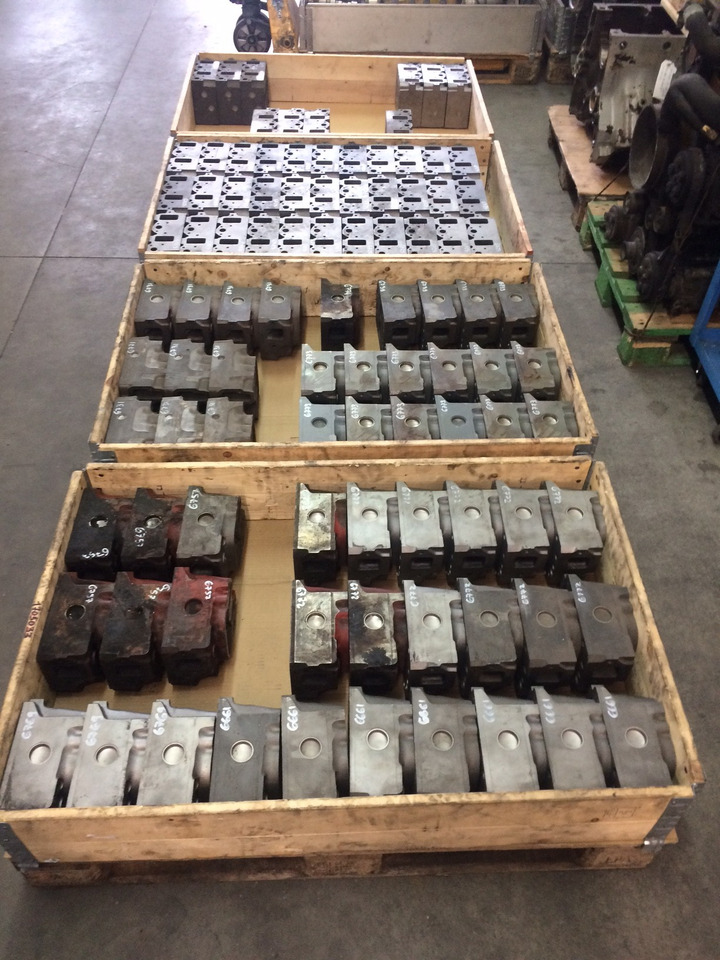 Culasse TESTATA MOTORE MAN D2865 / D2866 2V / D2876 2V / D2848 2V / D2840 2V / D2842 2V
